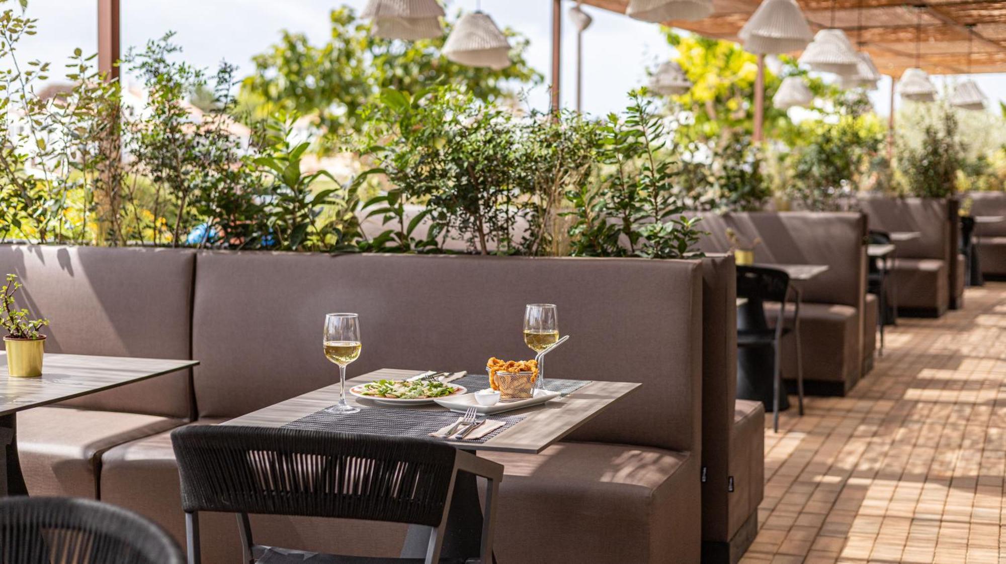 Seth Port Ciutadella Hotel Exterior photo